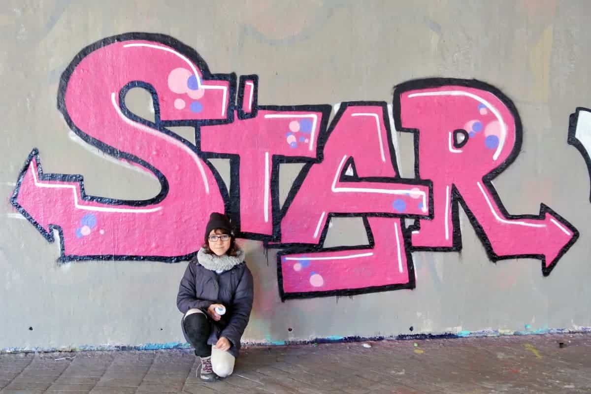 How To Paint Graffiti With Acrylic How To Paint Graffiti With Acrylic